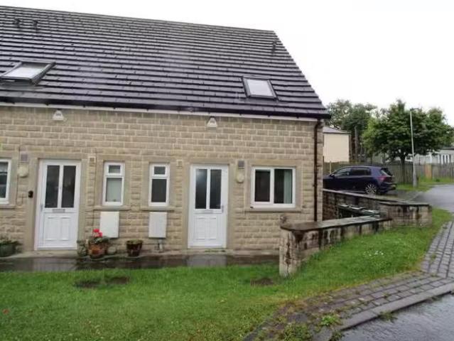 House for rent in South Lane, West Yorkshire