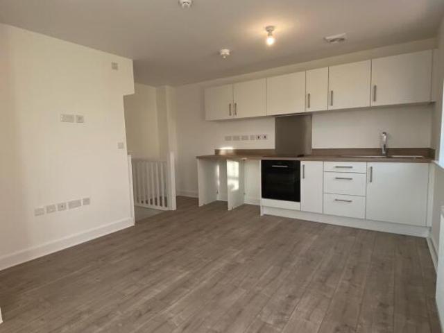 Townhouse for rent in West Yorkshire
