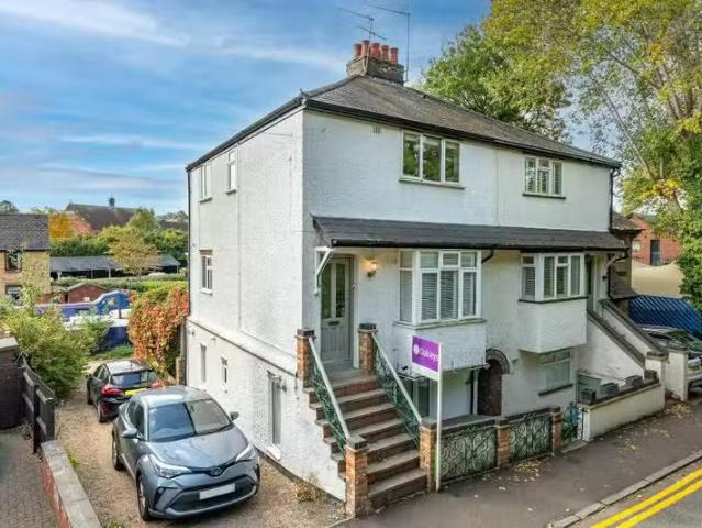 House for rent in Ashlyns Estate, Pouchen End