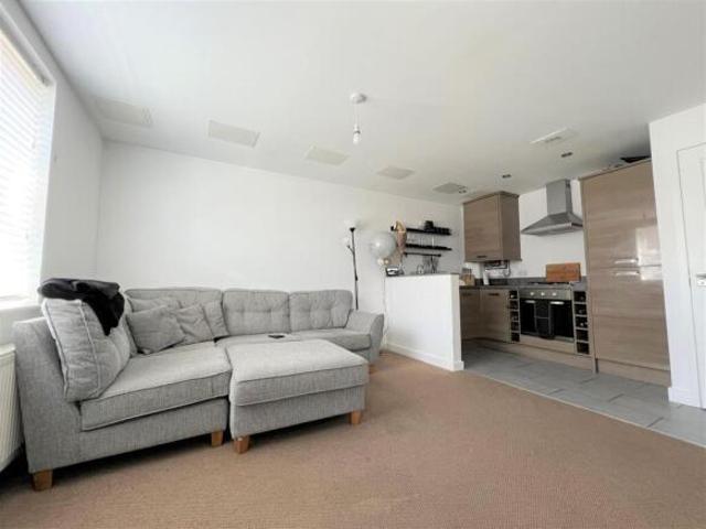 Townhouse for rent in Southsea, City Of Portsmouth