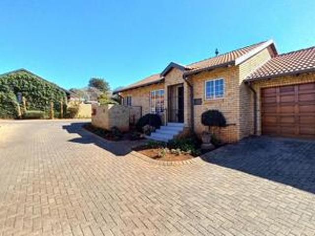 Townhouse for rent in Centurion, Gauteng