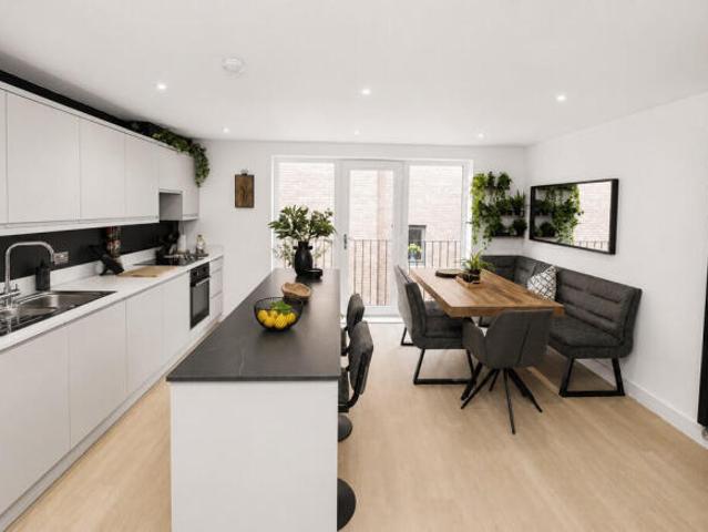 Townhouse for sale in Newtown, Two Mills