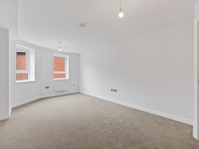 Townhouse for sale in Northampton, Northamptonshire