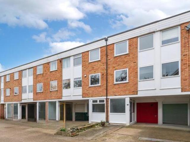 House for sale in Red Hill, Surrey