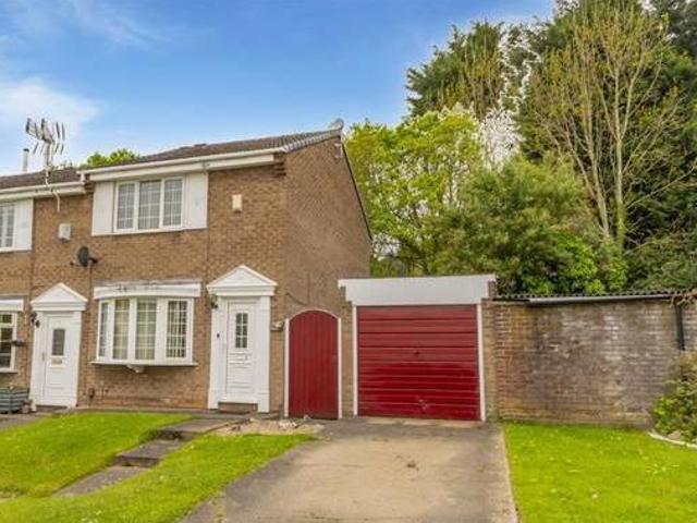 House for sale in Froggatt, East Midlands