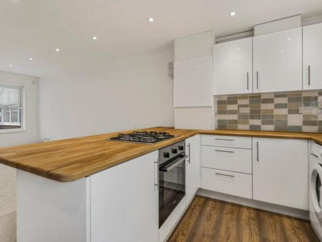 Townhouse for sale in Ewens Farm, Golden Valley