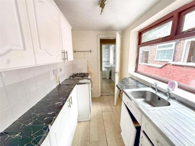 Townhouse for sale in Stoke-on-Trent