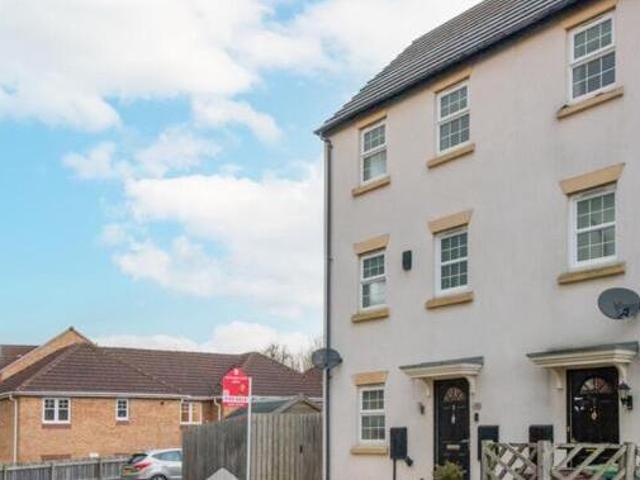 House for sale in Pontefract, West Yorkshire