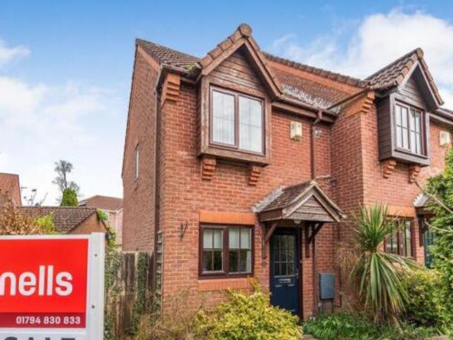 House for sale in Chilworth Old Village, Test Valley