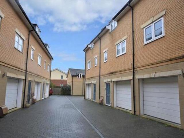 House for sale in Oakfield, Ryde