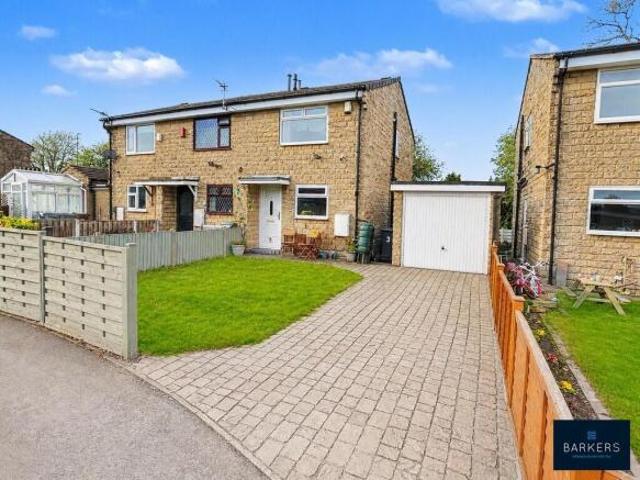Townhouse for sale in West Yorkshire
