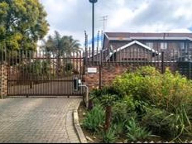 Townhouse for sale in Ekurhuleni, Gauteng