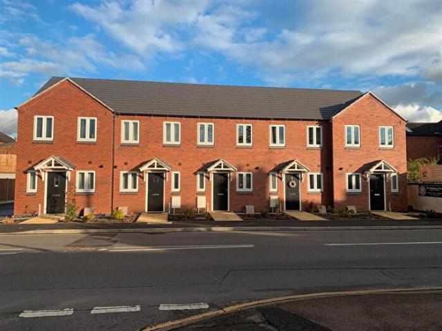 Apartment for rent in Whetstone, Pinfold