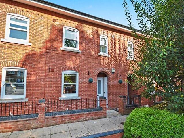Apartment for rent in Milverton, Green Close