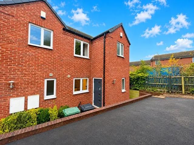 Apartment for rent in Aldercar, Kedleston