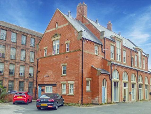 Apartment for rent in Caldermill, East Midlands