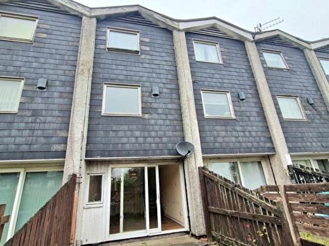 Apartment for rent in Carbrain, Cumbernauld