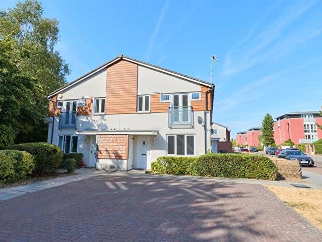 Apartment for rent in Bede Island, Old Wharf