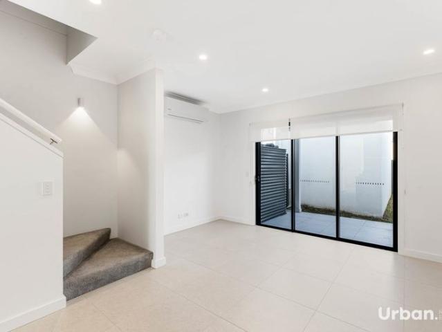 Townhouse for rent in Sydney, New South Wales