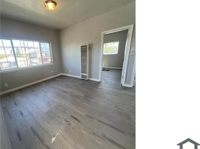 Townhouse for rent in Oakland