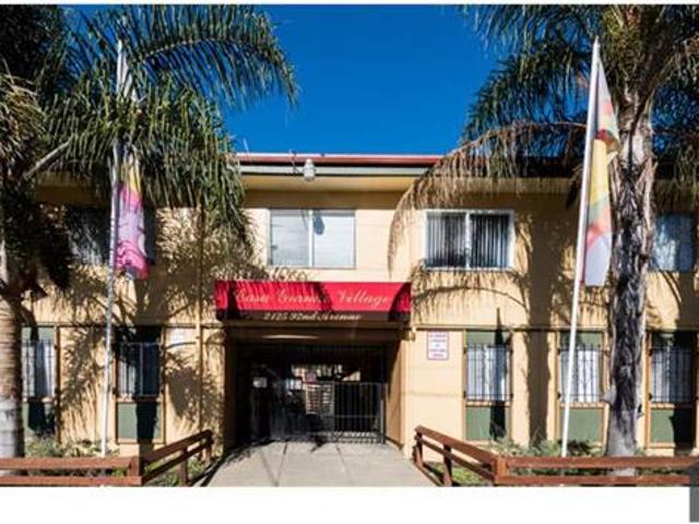 Townhouse for rent in Oakland