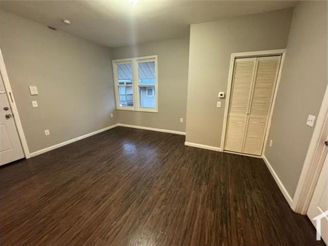 Townhouse for rent in East Orange