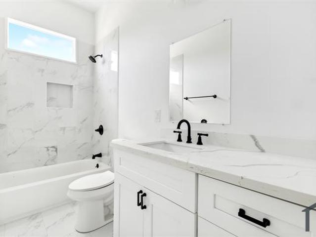 Townhouse for rent in New Orleans