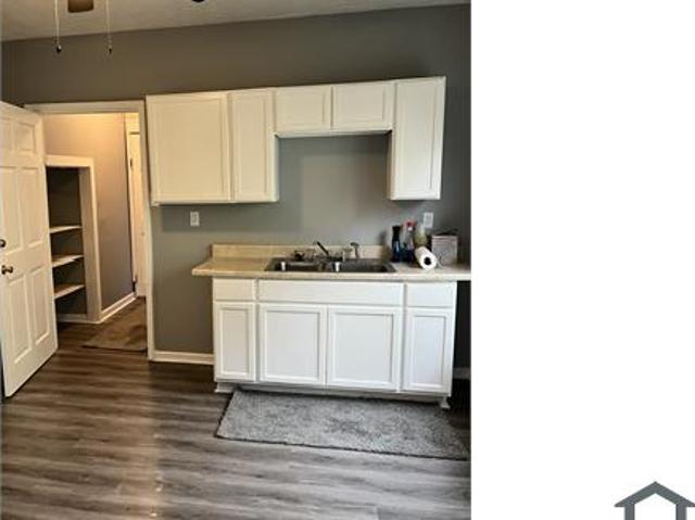 Townhouse for rent in Cleveland Townhouse for rent in Cleveland