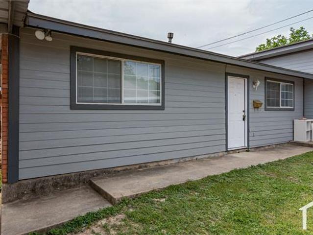 Townhouse for rent in Fort Worth