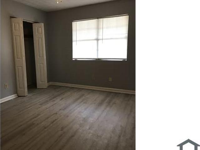 Townhouse for rent in College Park Townhouse for rent in College Park
