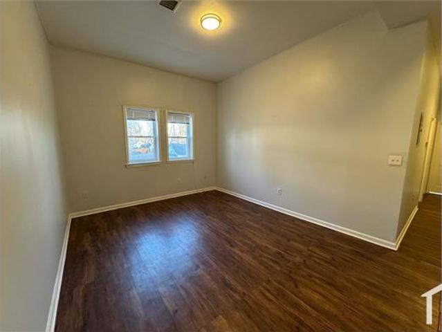 Townhouse for rent in East Orange
