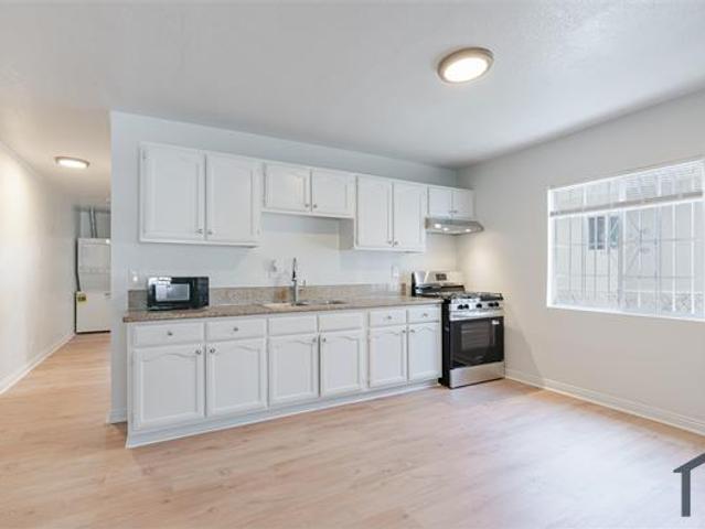 Townhouse for rent in Los Angeles