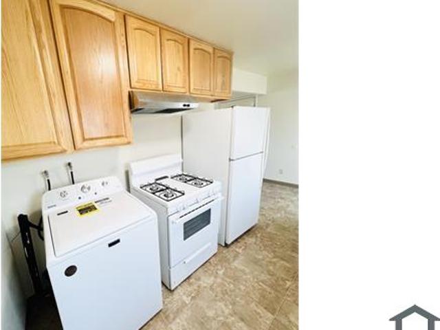 Townhouse for rent in Oakland
