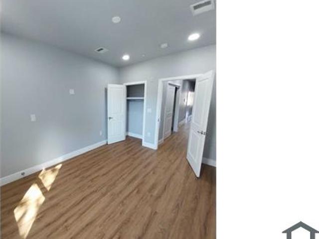 Townhouse for rent in Philadelphia