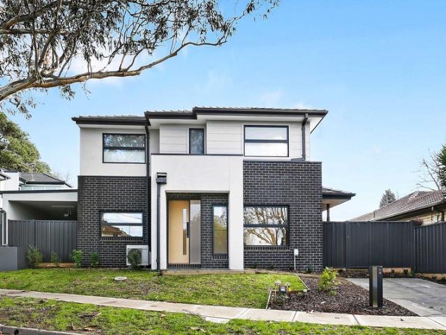 Townhouse for rent in Camerons Creek, Victoria