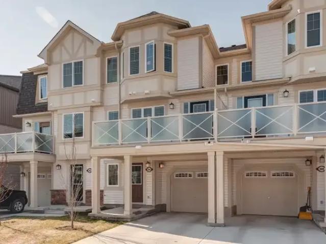 Townhouse for rent in Airdrie, Alberta