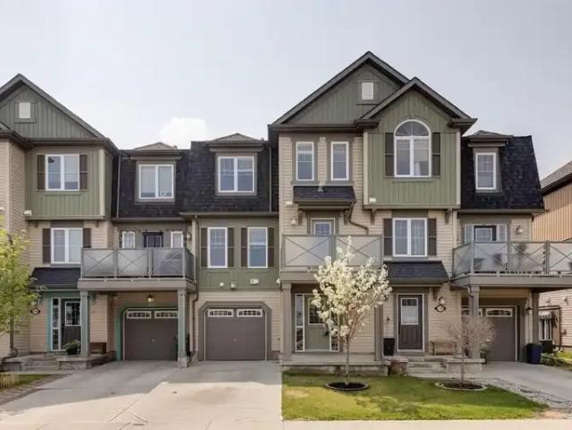 Townhouse for rent in Airdrie, Alberta