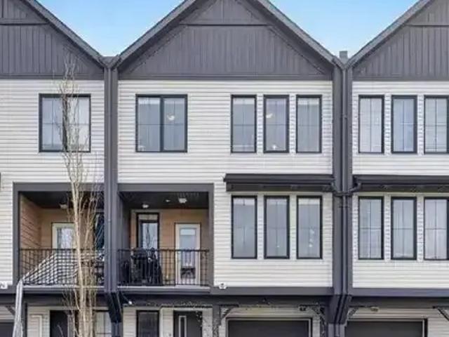 Townhouse for rent in South Point, Airdrie