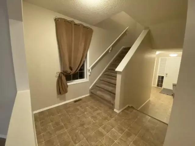 Townhouse for rent in Airdrie