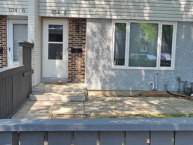 Townhouse for rent in Winnipeg