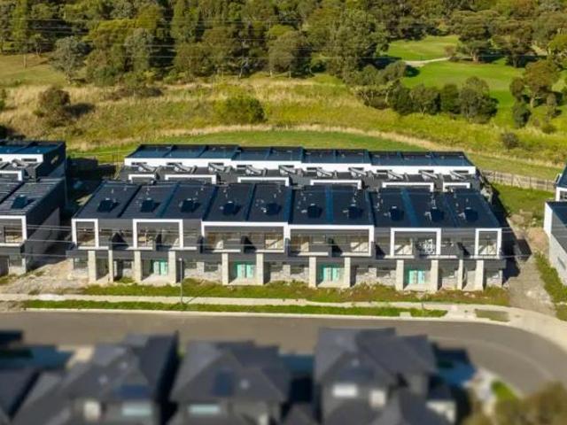 Townhouse for sale in Camerons Creek, Victoria