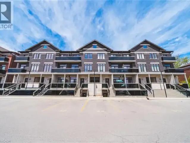 Townhouse for rent in Burlington, Ontario