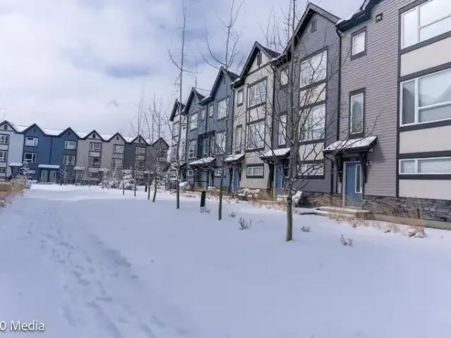Townhouse for rent in Northwest, Alberta