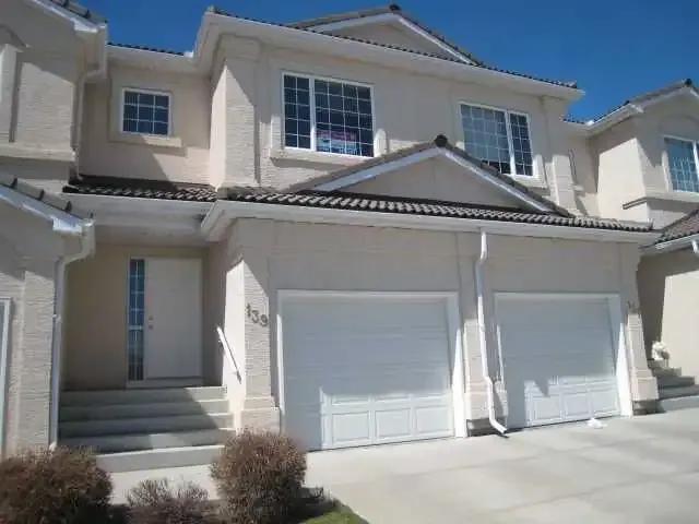 Townhouse for rent in Northwest, Alberta