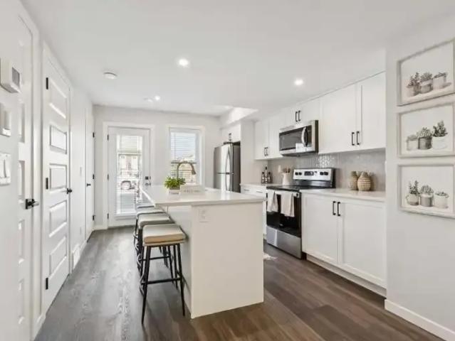 Townhouse for rent in Northwest, Alberta