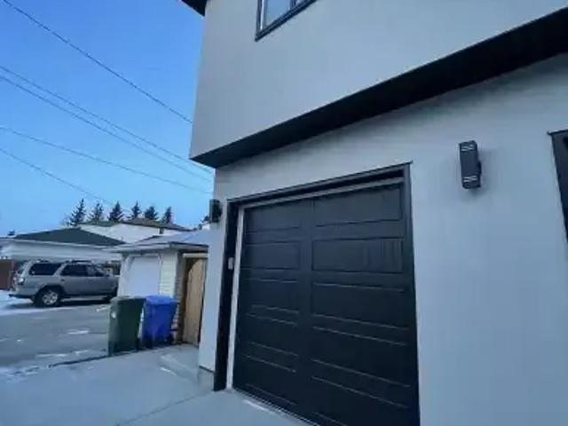 Townhouse for rent in Northwest, Alberta