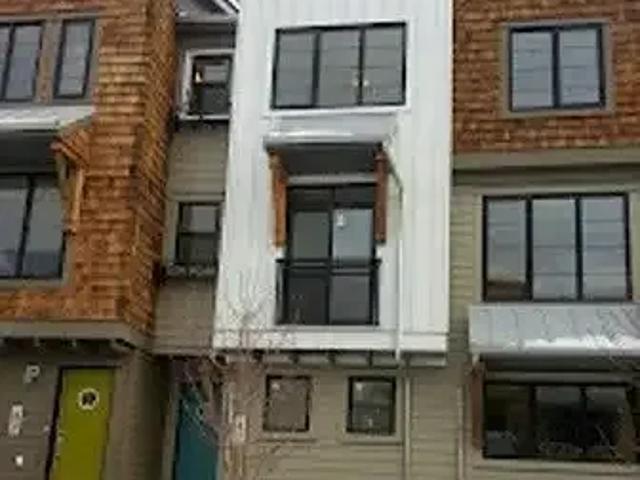 Townhouse for rent in Northwest, Alberta