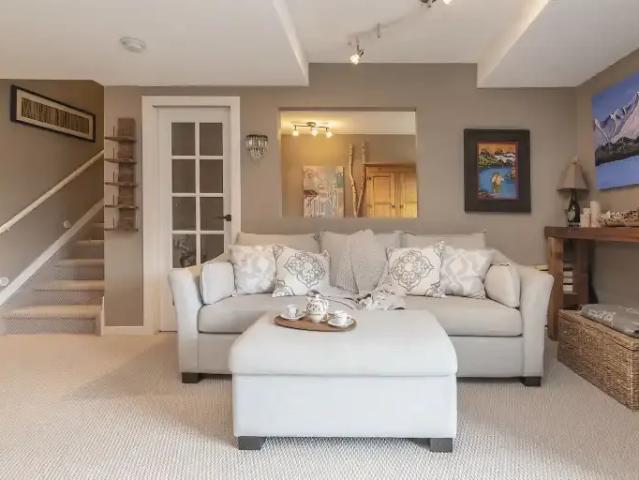 Townhouse for rent in Northwest, Alberta
