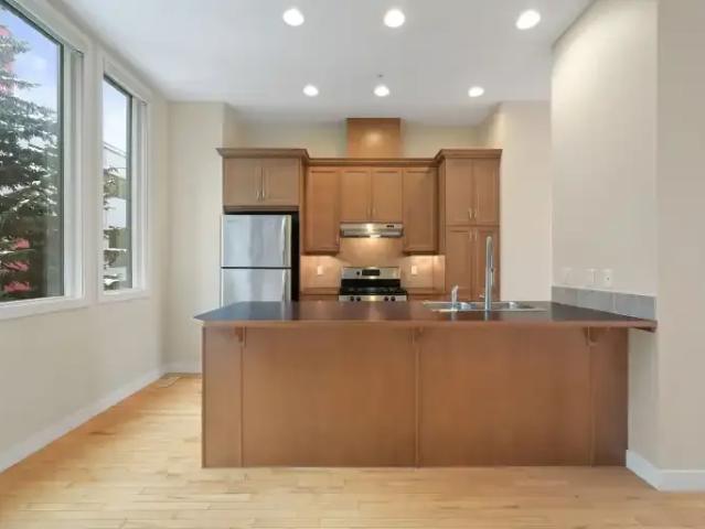 Townhouse for rent in Northwest, Alberta