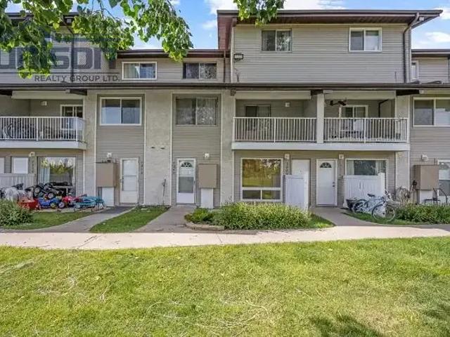 Townhouse for rent in Northwest, Alberta